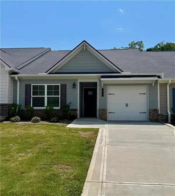 21 Silver Leaf LN, Dawsonville, GA 30534