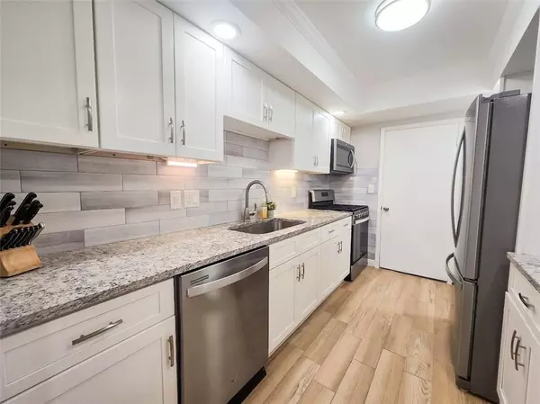 Atlanta, GA 30328,6851 Roswell RD #I18