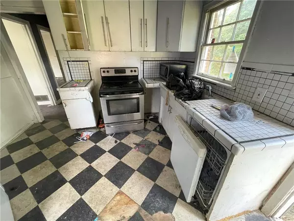 Forest Park, GA 30297,921 Dearing ST