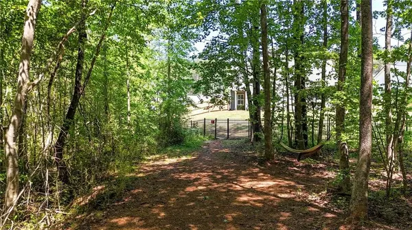 Monroe, GA 30656,1668 Carriage CT