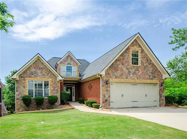 9157 Golfview CIR, Covington, GA 30014