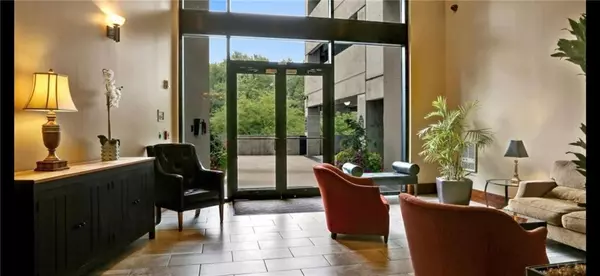 2277 Peachtree RD NE #611, Atlanta, GA 30309