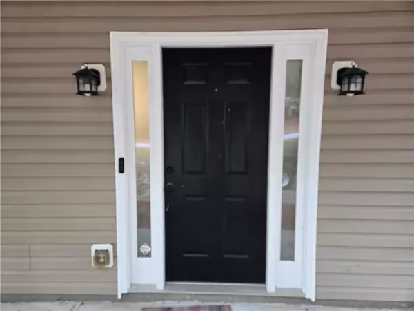 Loganville, GA 30052,7001 Greenridge DR