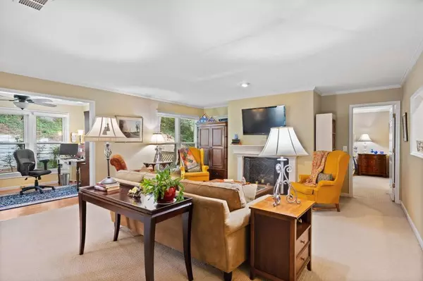 Sandy Springs, GA 30327,500 Bainbridge DR