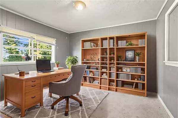 Atlanta, GA 30344,2126 Pinehurst DR