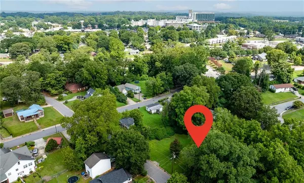 Gainesville, GA 30501,912 Mcbride ST SE
