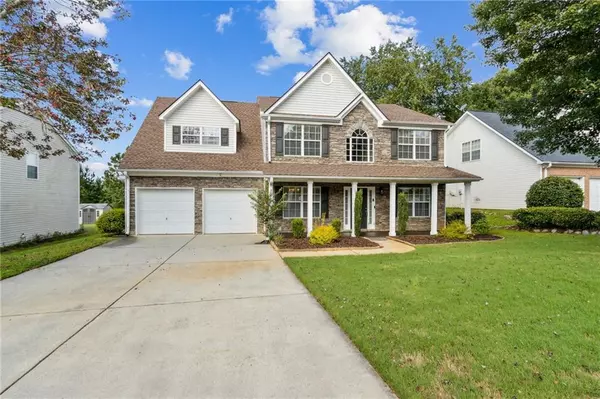 3725 Crescent Walk LN, Suwanee, GA 30024