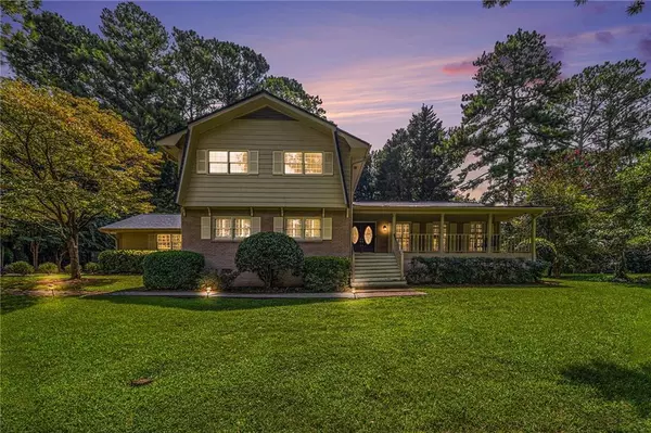 Tucker, GA 30084,2703 Gleneagles DR