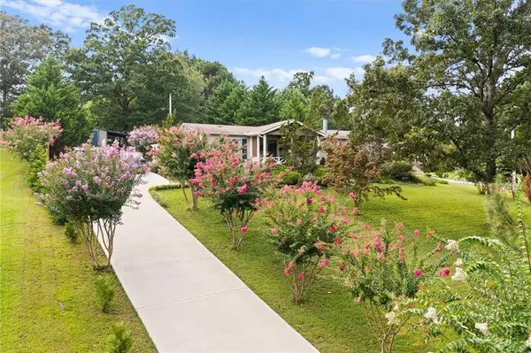 Chatsworth, GA 30705,181 Cobb RD