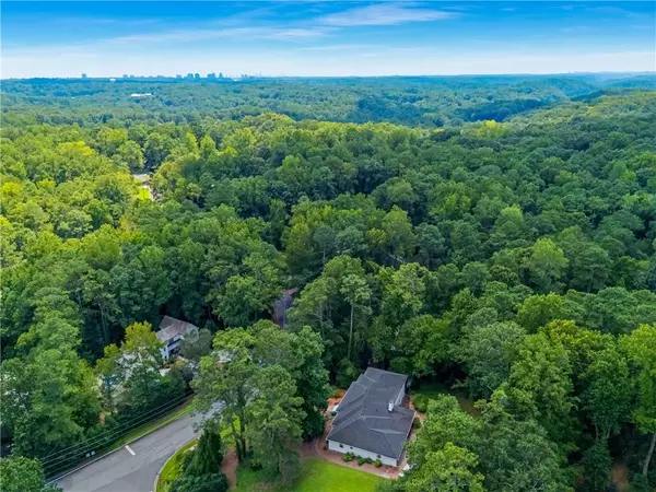 Sandy Springs, GA 30350,1080 Huntcliff NE