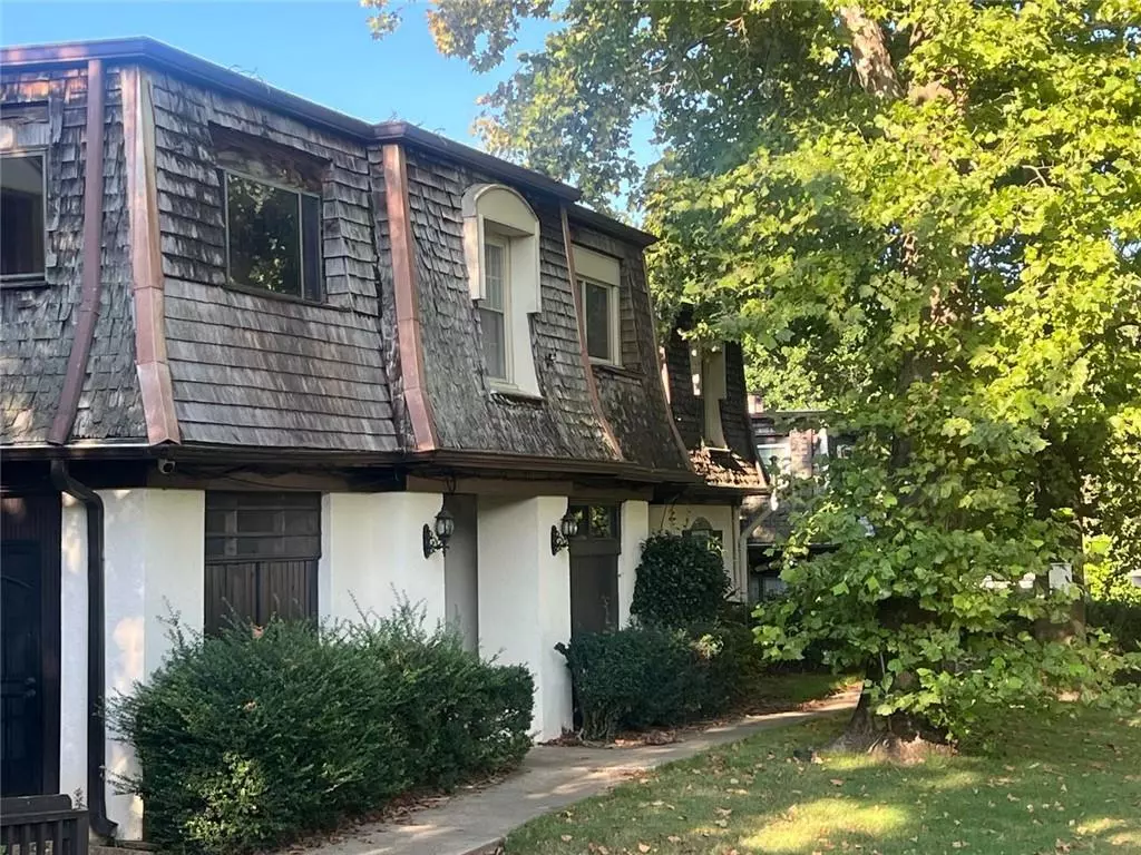 Lithonia, GA 30038,50 Le Parc Fontaine