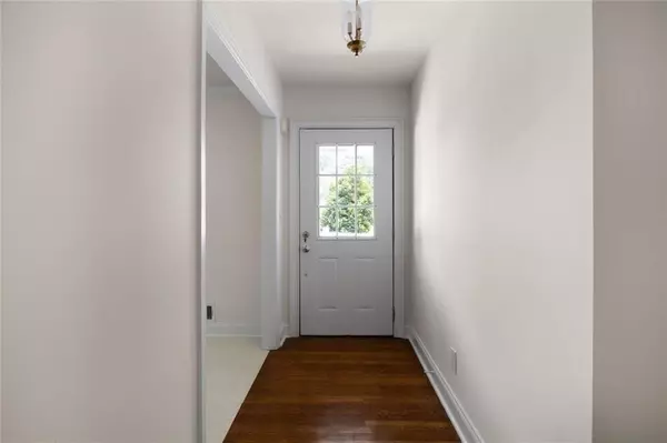 Roswell, GA 30075,1100 Tuxedo DR