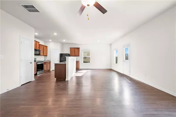 Pendergrass, GA 30567,830 Walnut Creek CIR