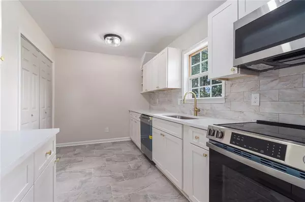 Atlanta, GA 30328,1103 Brighton PT