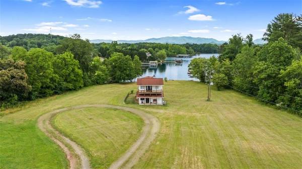 1586 US HWY 76, Hiawassee, GA 30546