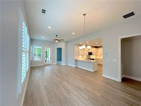 Hoschton, GA 30548,560 Ontario LN