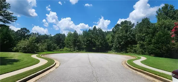1313 Golden WAY, Loganville, GA 30052