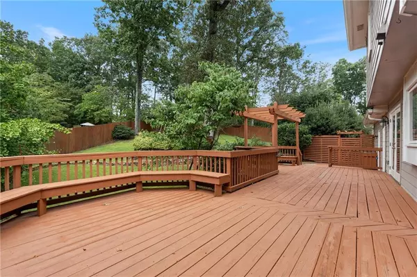 Roswell, GA 30076,2675 Shadow Pine DR
