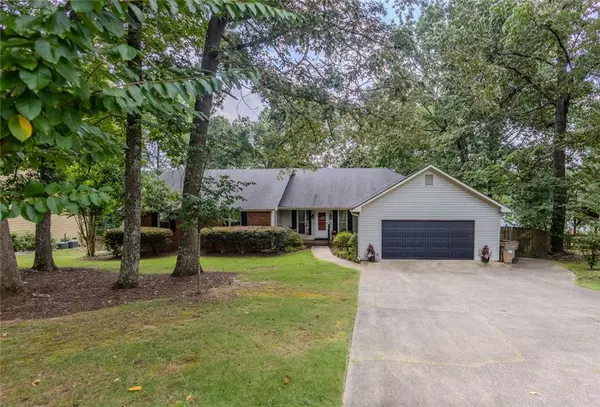 2873 Wood Park TRCE NW, Kennesaw, GA 30152