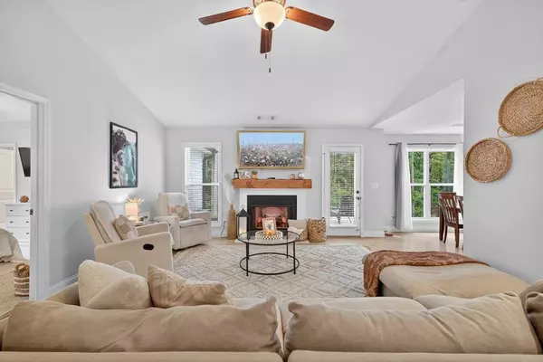 Hull, GA 30646,60 Canopy CT