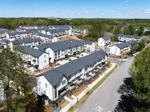 3960 Redan RD #C1, Stone Mountain, GA 30083