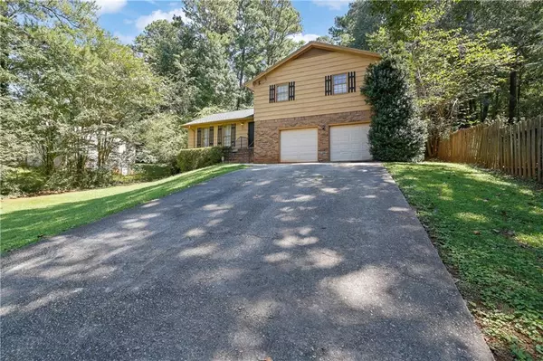 Lilburn, GA 30047,818 Bradford CT SW