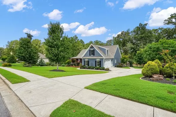 White, GA 30184,215 Wilshire TER