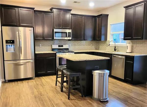 Woodstock, GA 30188,1007 Oglethorpe CT