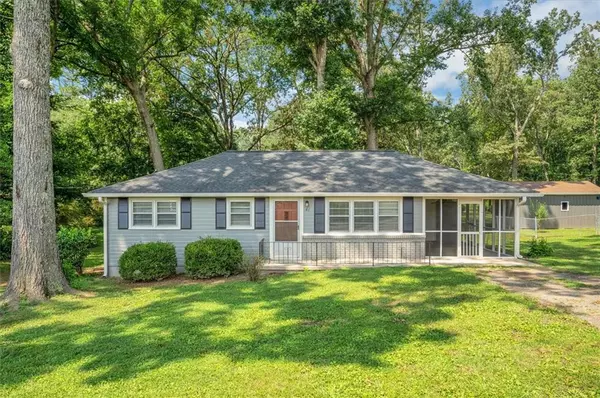 41 Oak DR, Cartersville, GA 30120