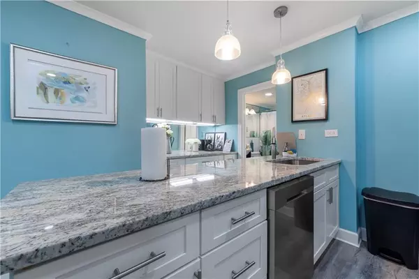 Atlanta, GA 30308,300 Peachtree ST NE #20M