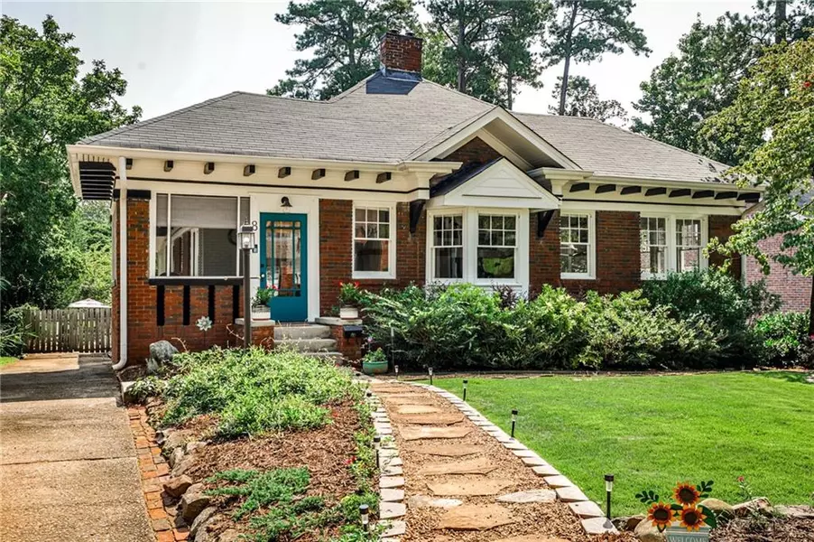 8 Exeter RD, Avondale Estates, GA 30002