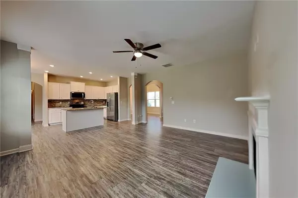 Dallas, GA 30132,354 Hawthorn DR