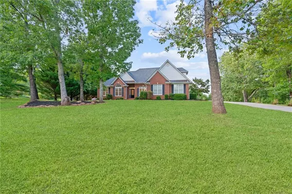 129 Eagle Pointe DR, Dahlonega, GA 30533