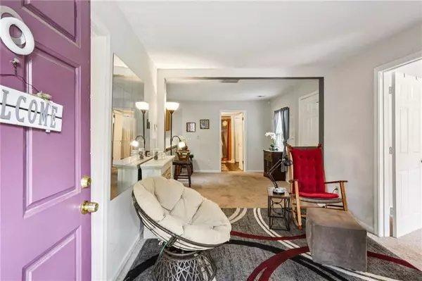 Stone Mountain, GA 30083,842 Third ST