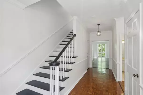 Atlanta, GA 30342,49 Willow GLN
