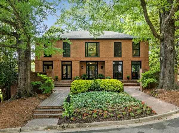 4411 Paces Battle NW, Atlanta, GA 30327