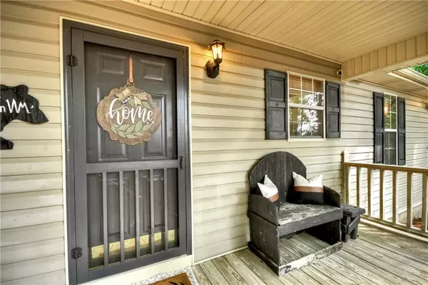 Ellijay, GA 30536,1689 Walnut RDG
