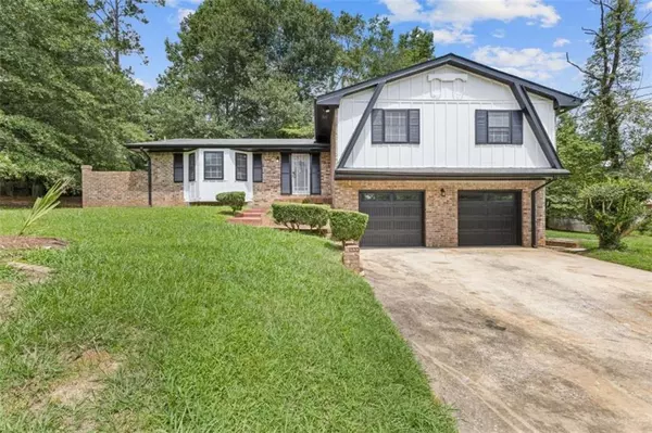 120 Melanie CT, South Fulton, GA 30349
