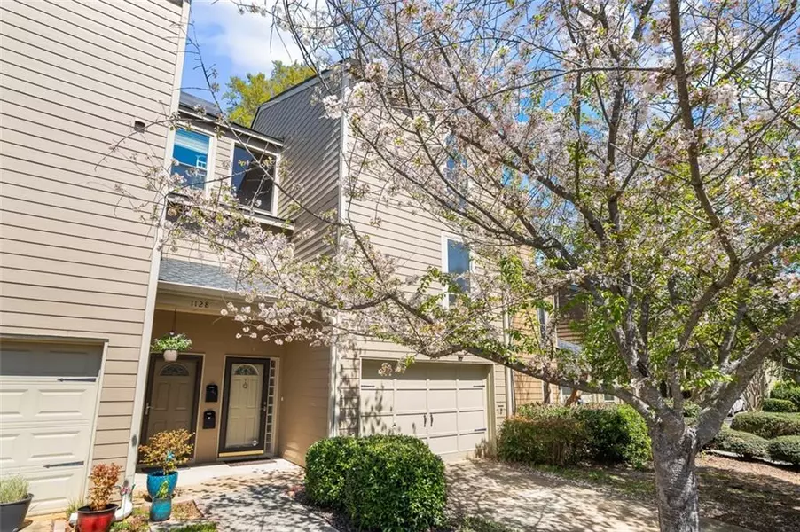 1127 Riverbend Club DR SE, Atlanta, GA 30339