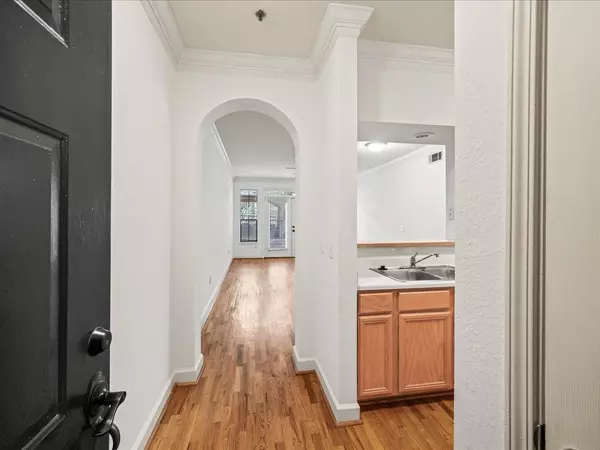 Atlanta, GA 30319,3777 Peachtree RD NE #213