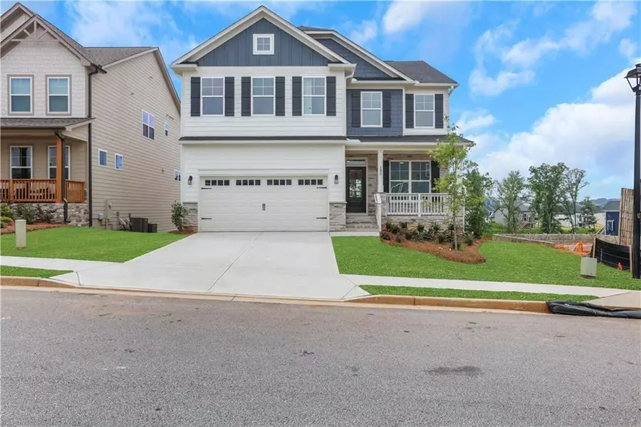 182 Candlewood LN, Hoschton, GA 30548