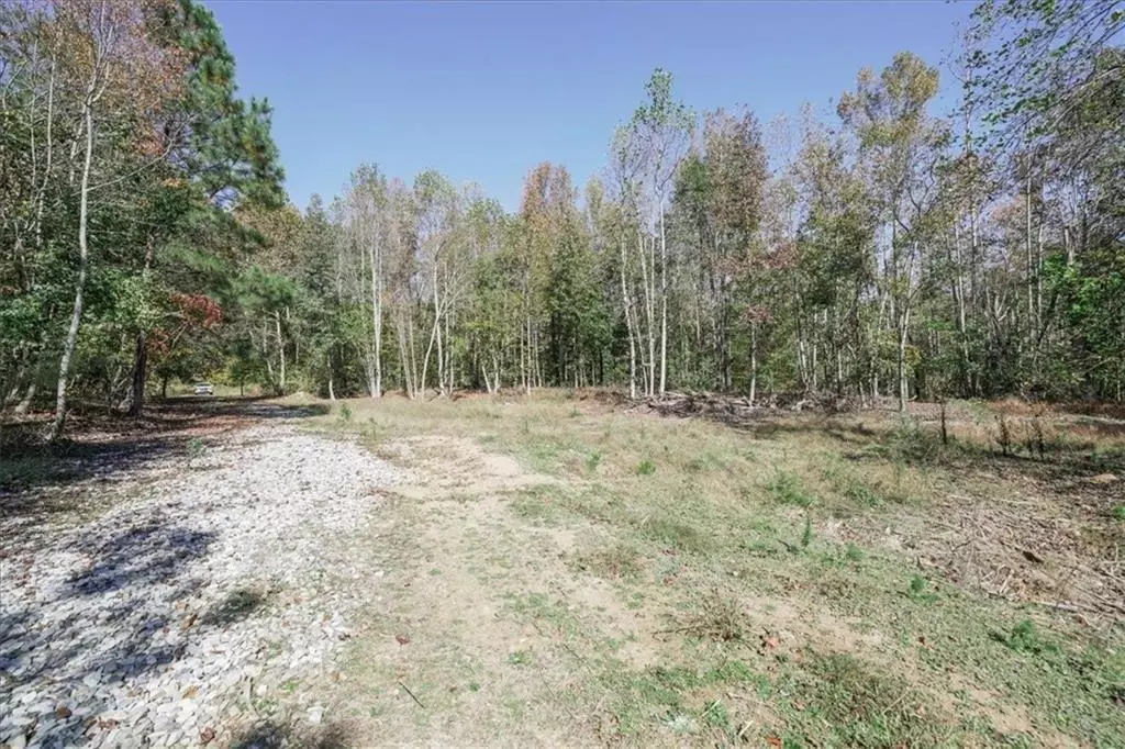 Cumming, GA 30028,8205 Nicholson RD