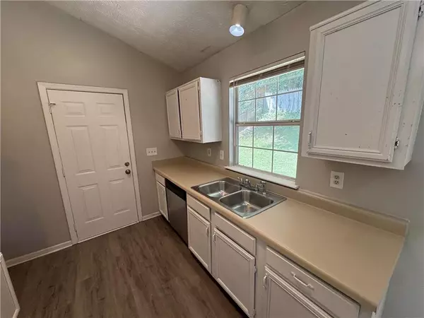 Atlanta, GA 30311,2665 Ivydale CT SW