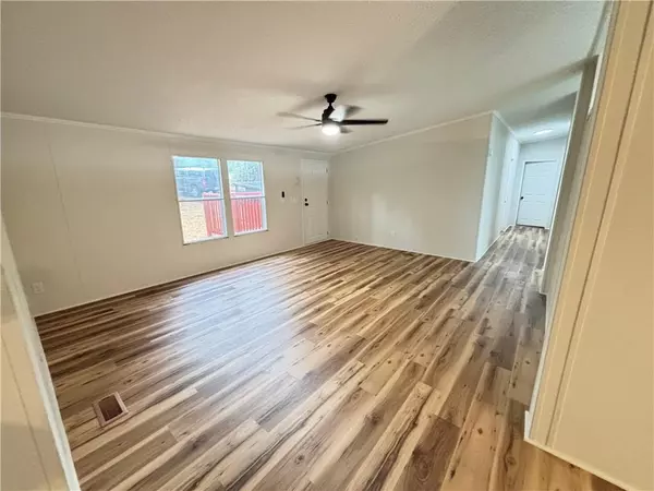 Ball Ground, GA 30107,127 Saddle CT