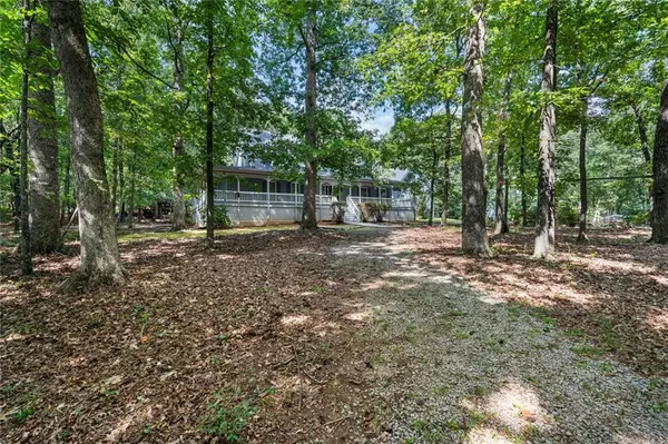 Locust Grove, GA 30248,362 Trestle RD