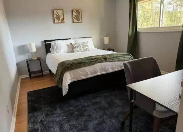 Atlanta, GA 30344,2461 Mcalpin TER