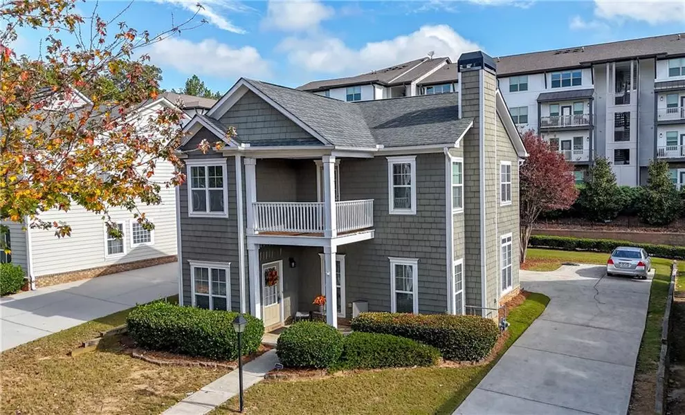 3660 Lake Pass LN, Suwanee, GA 30024