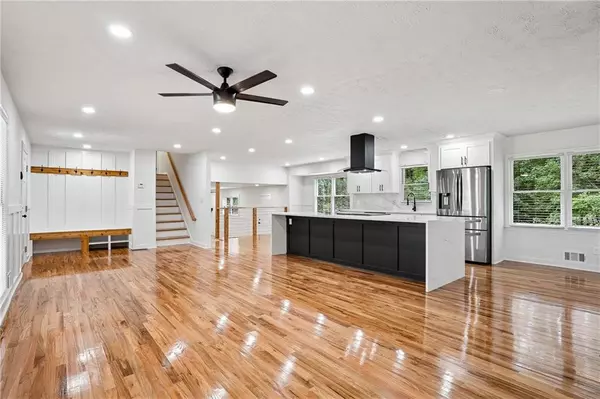 Stone Mountain, GA 30087,5879 Ohara DR