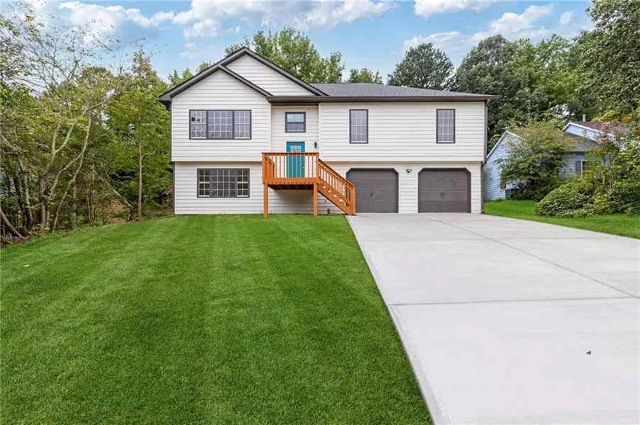 695 Josh LN, Lawrenceville, GA 30045