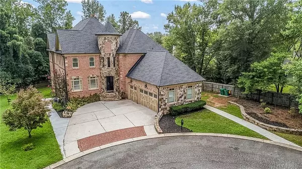 Atlanta, GA 30350,7611 Regency CIR